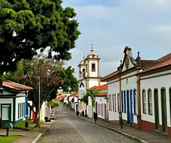 Descubra a Rota dos Milagres: Um Guia para Itu