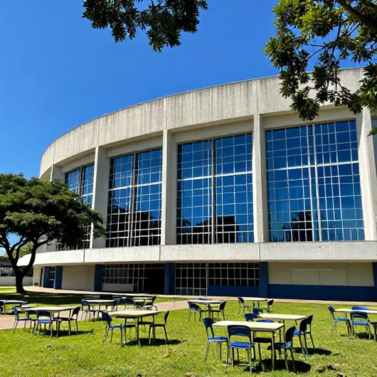 Ginásio Municipal de Esportes Presidente Prudente de Moraes: Um Ponto de Encontro Esportivo